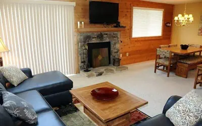 Seven Springs Sunridge 3 BR Condo, Pet Friendly! by RedAwning