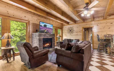 Mountain Cinema Lodge by Jackson Mountain Rentals