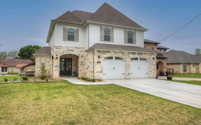 Stunning Luxury Home on Lake Lbj!