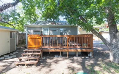 Two Unit Oasis With Two Hot Tubs