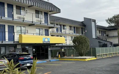 Days Inn by Wyndham El Paso Airport East