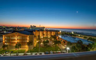 Beachfront Palms Resort Galveston, an Ascend Collection Hotel