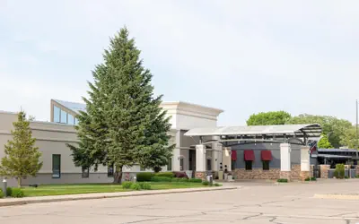 DoubleTree by Hilton Austin, MN