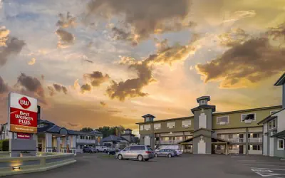 Best Western Plus Northwoods Inn