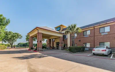 Quality Inn West Plano - Dallas