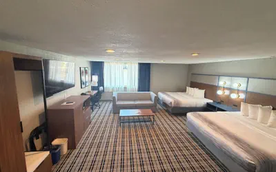 AmericInn by Wyndham Appleton Downtown