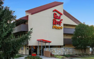 Red Roof Inn PLUS+ Statesville
