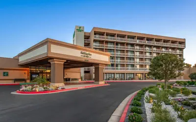 Holiday Inn Oxnard – Ventura by IHG