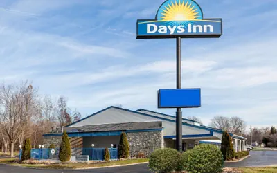 Days Inn by Wyndham Kent - Akron