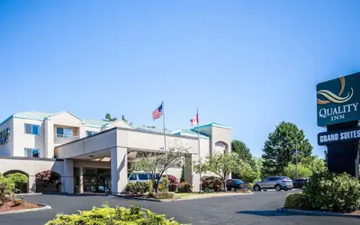 Quality Inn Grand Suites Bellingham