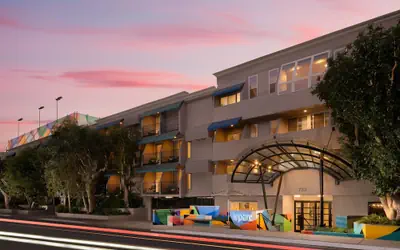 Le Parc at Melrose