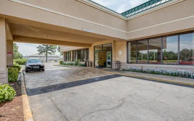 Gardentree Hotels Memphis East near I 40