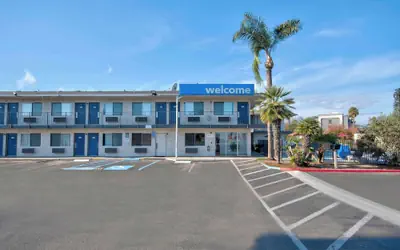 Motel 6 Tulare, CA