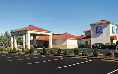 Motel 6 Shepherdsville, KY – Louisville South