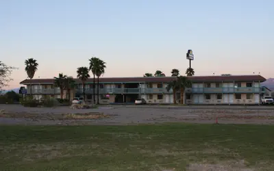 Days Inn & Suites by Wyndham Needles