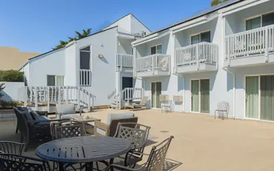 Cannery Row Inn