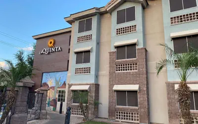 La Quinta Inn & Suites by Wyndham Tempe University / Phoenix