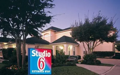 Studio 6 Dallas, TX - Garland - Northeast