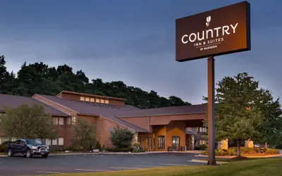 Country Inn & Suites by Radisson, Mishawaka - South Bend