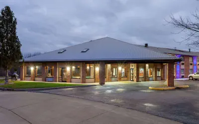 Days Inn by Wyndham Wooster