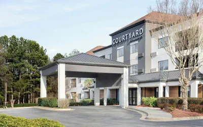 Courtyard Suwanee by Marriott