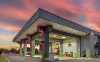 Days Inn by Wyndham Victoria TX East