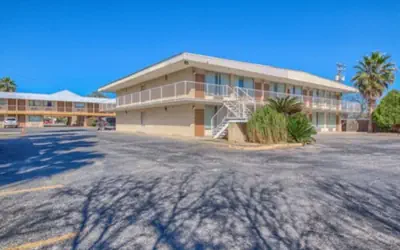 Americas Best Value Inn Uvalde