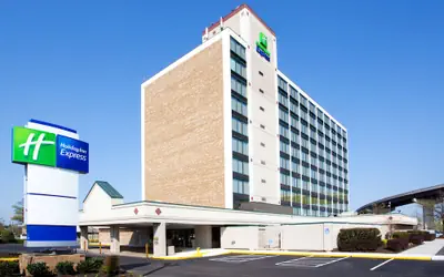 Holiday Inn Express Washington DC SW - Springfield by IHG