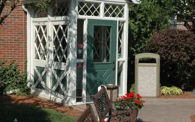 Lamie's Inn and The Old Salt Restaurant