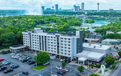 Holiday Inn Niagara Falls State Park Entry by IHG