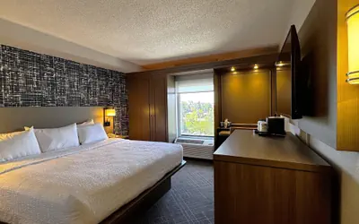 Pittsburgh Airport Inn and Suites