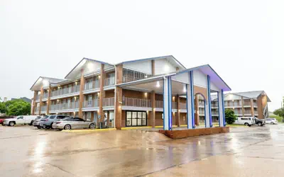 Days Inn & Suites by Wyndham Bossier City LA / Shreveport