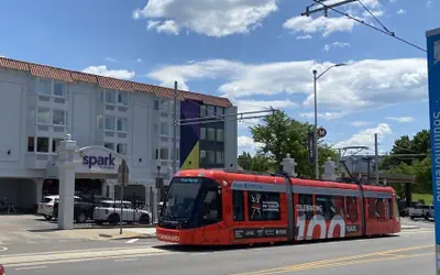 Spark by Hilton Kansas City Plaza Streetcar