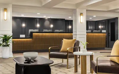 Crowne Plaza Louisville Airport Expo Ctr by IHG