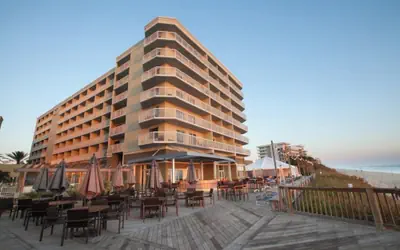 Crowne Plaza Melbourne - Oceanfront by IHG