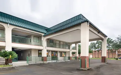 Rodeway Inn & Suites Highway 290 Northwest
