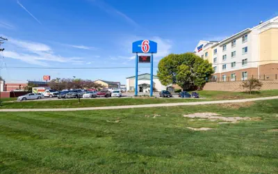Motel 6 Cedar Rapids, IA - Airport