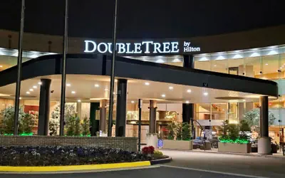 DoubleTree by Hilton Washington Dulles Airport