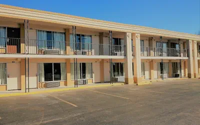 ASHEVILLE AIRPORT INN