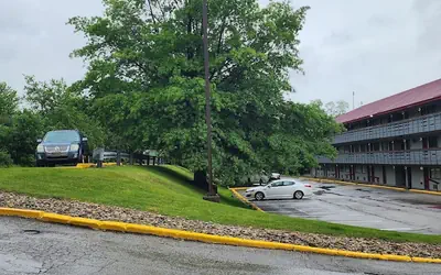 Red Roof Inn PLUS+ Pittsburgh East - Monroeville