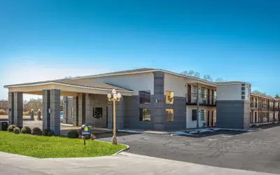 Days Inn by Wyndham Waco Near Downtown/University