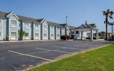 Motel 6 Mobile, AL