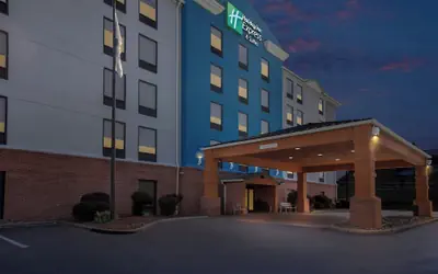 Holiday Inn Express Suites Charleston by IHG