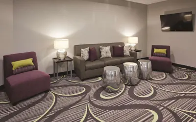 Bloom Hotel