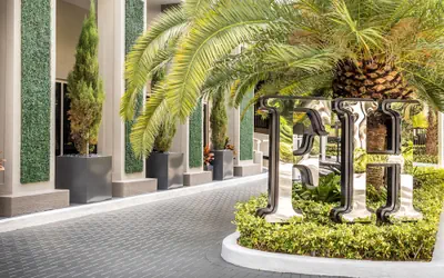 Fortune House Hotel Suites