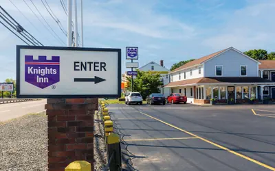 Knights Inn North Attleboro
