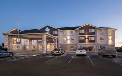 Days Inn & Suites by Wyndham Castle Rock