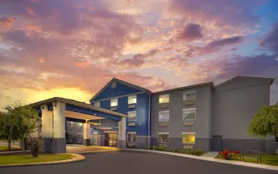 Comfort Inn & Suites Butler