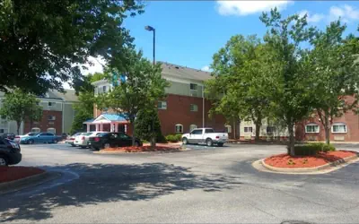 Studio 6 Extended Stay - Hampton, VA - Langley AFB Area