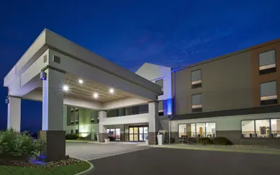 Holiday Inn Express Tiffin by IHG